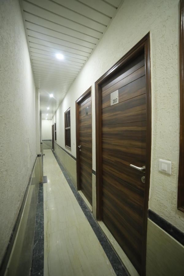 Hotel Shri Ram Residency アーグラ エクステリア 写真